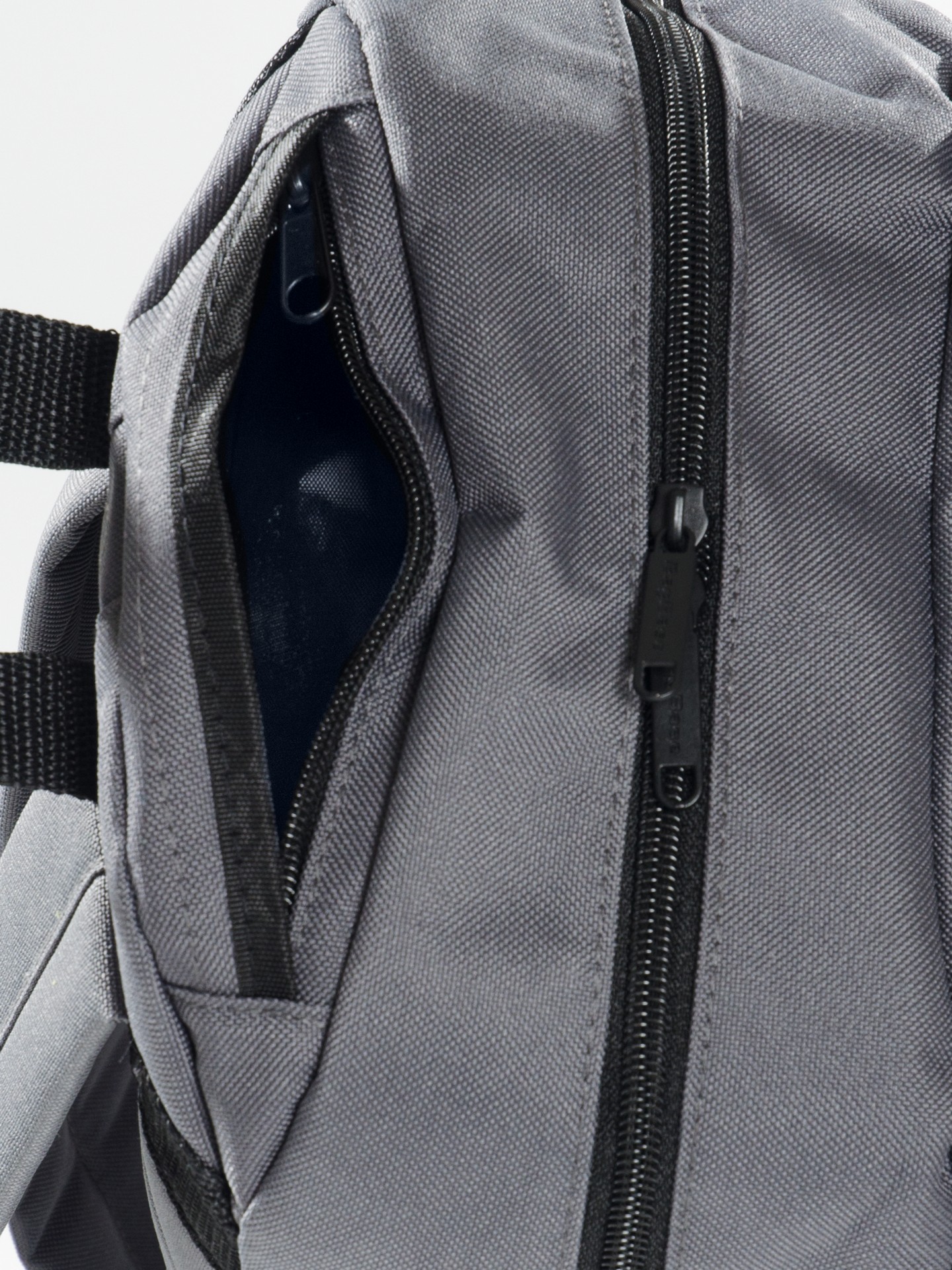 Backpack with embroidery NWTU